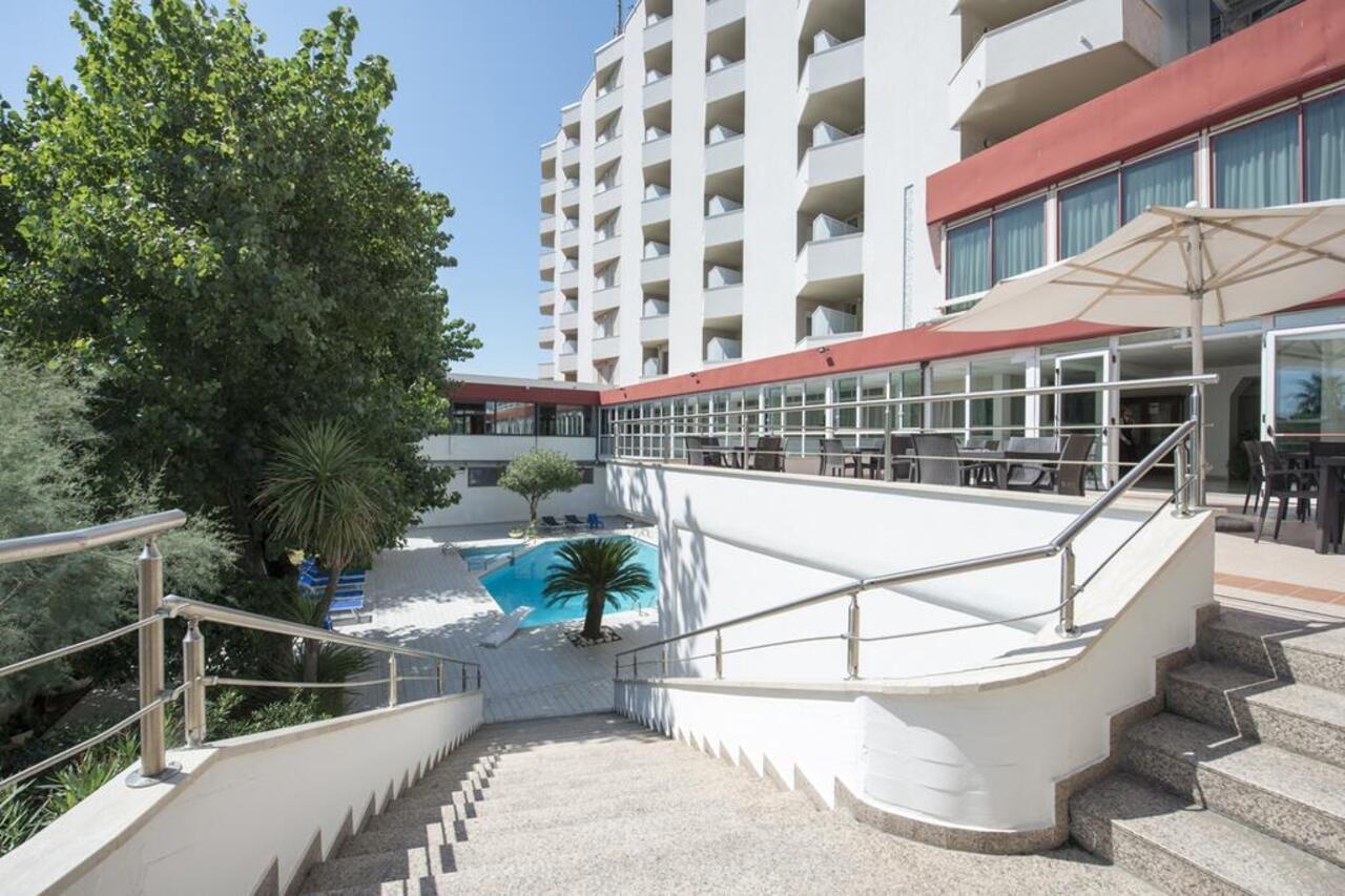 Grand Hotel Adriatico Montesilvano Marina Eksteriør bilde
