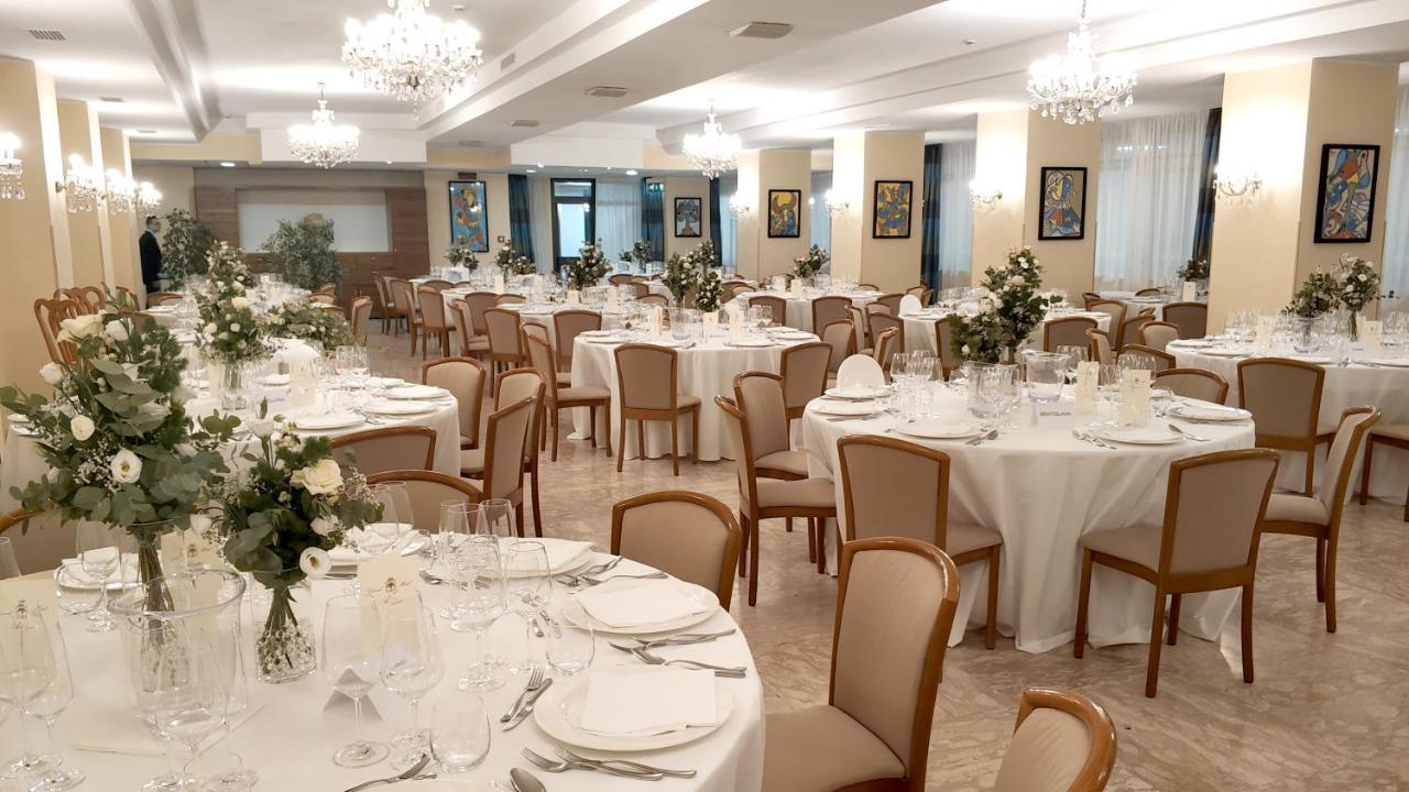 Grand Hotel Adriatico Montesilvano Marina Eksteriør bilde